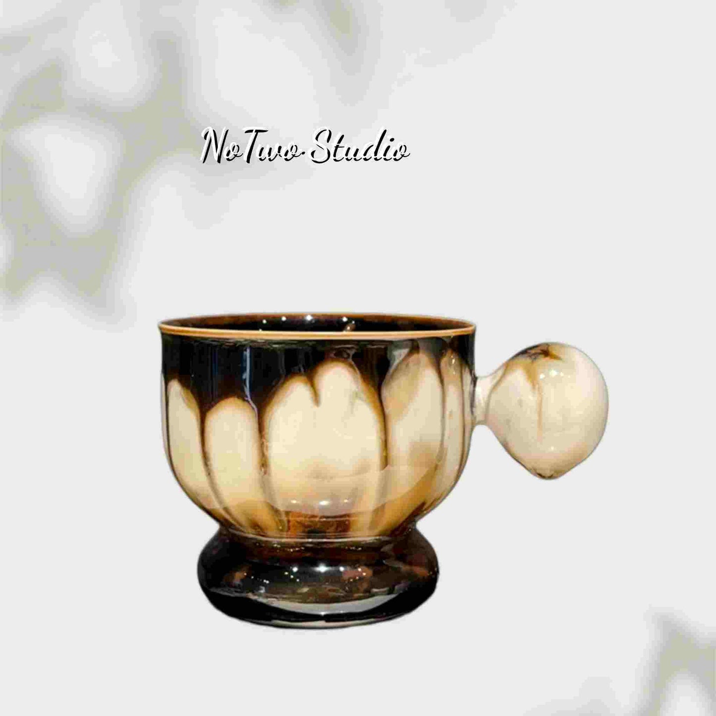 Flowing Caramel Art Cup